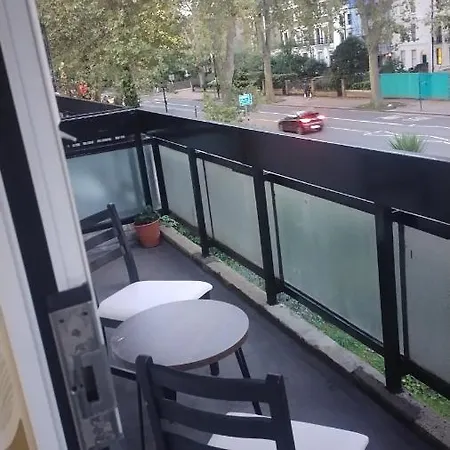 Laret Guest House London Exterior photo